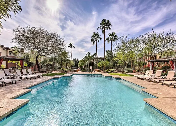 Holiday home Walk To Papago Park: W/ Perks *